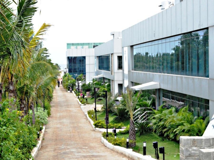 Jade Beach Resort Tirupporur Екстер'єр фото
